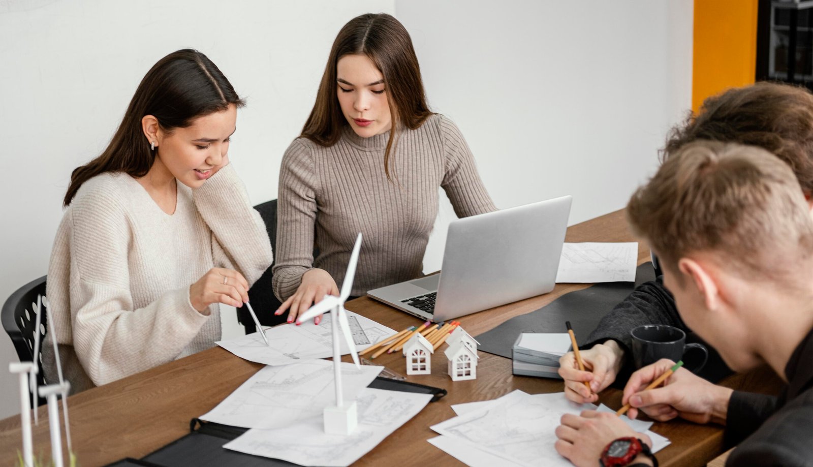 Can Real Estate Be a Side Job? | 8 Easy Side Jobs in Real Estate