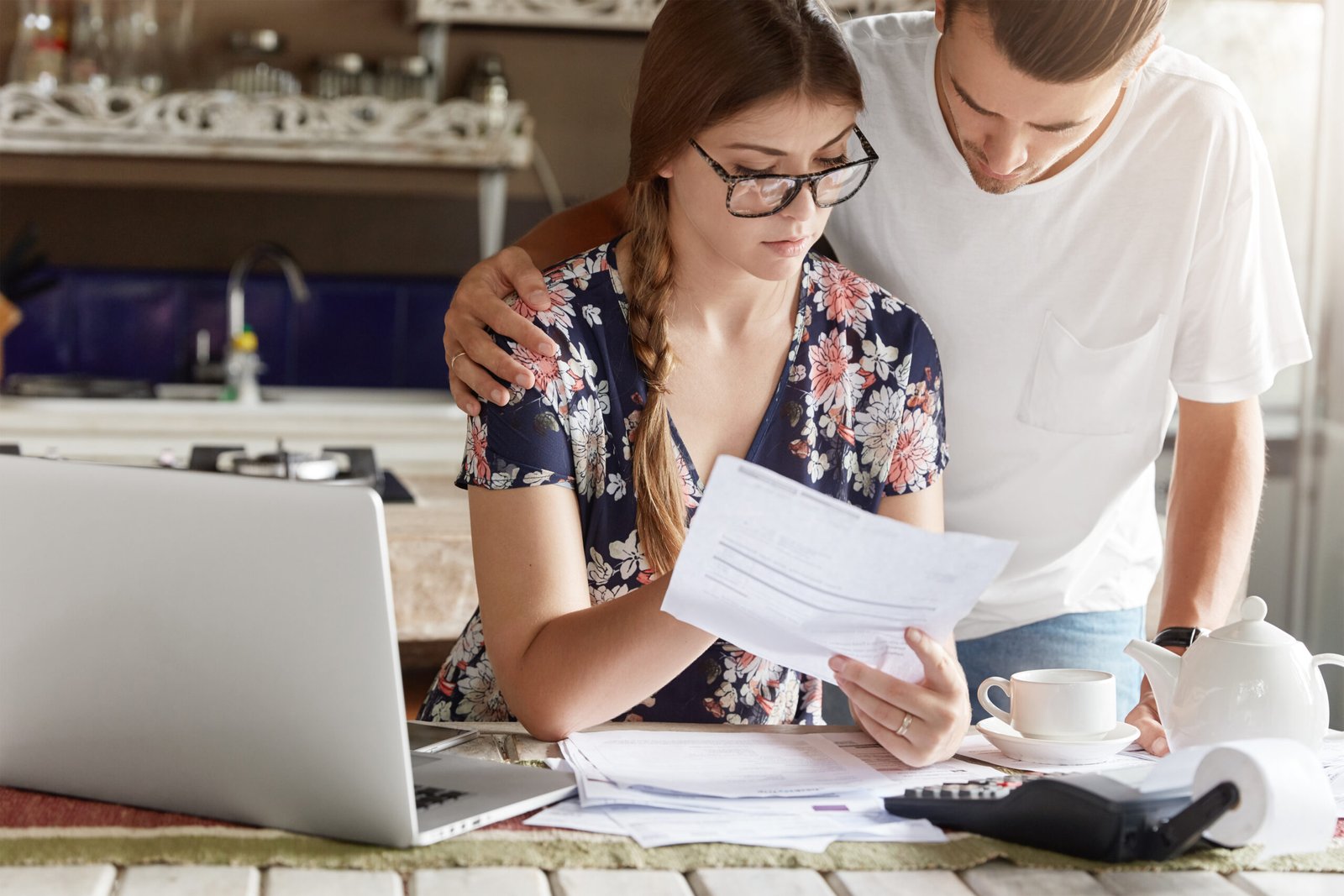 8 Best Ways to Split Bills with Housemates