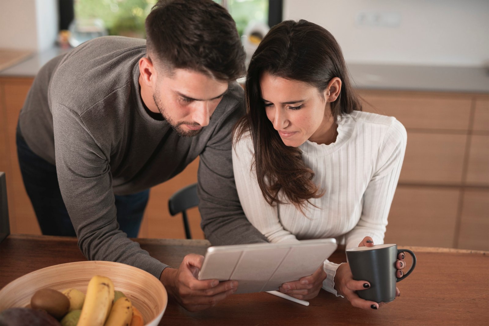 8 Best Ways to Split Bills with Housemates