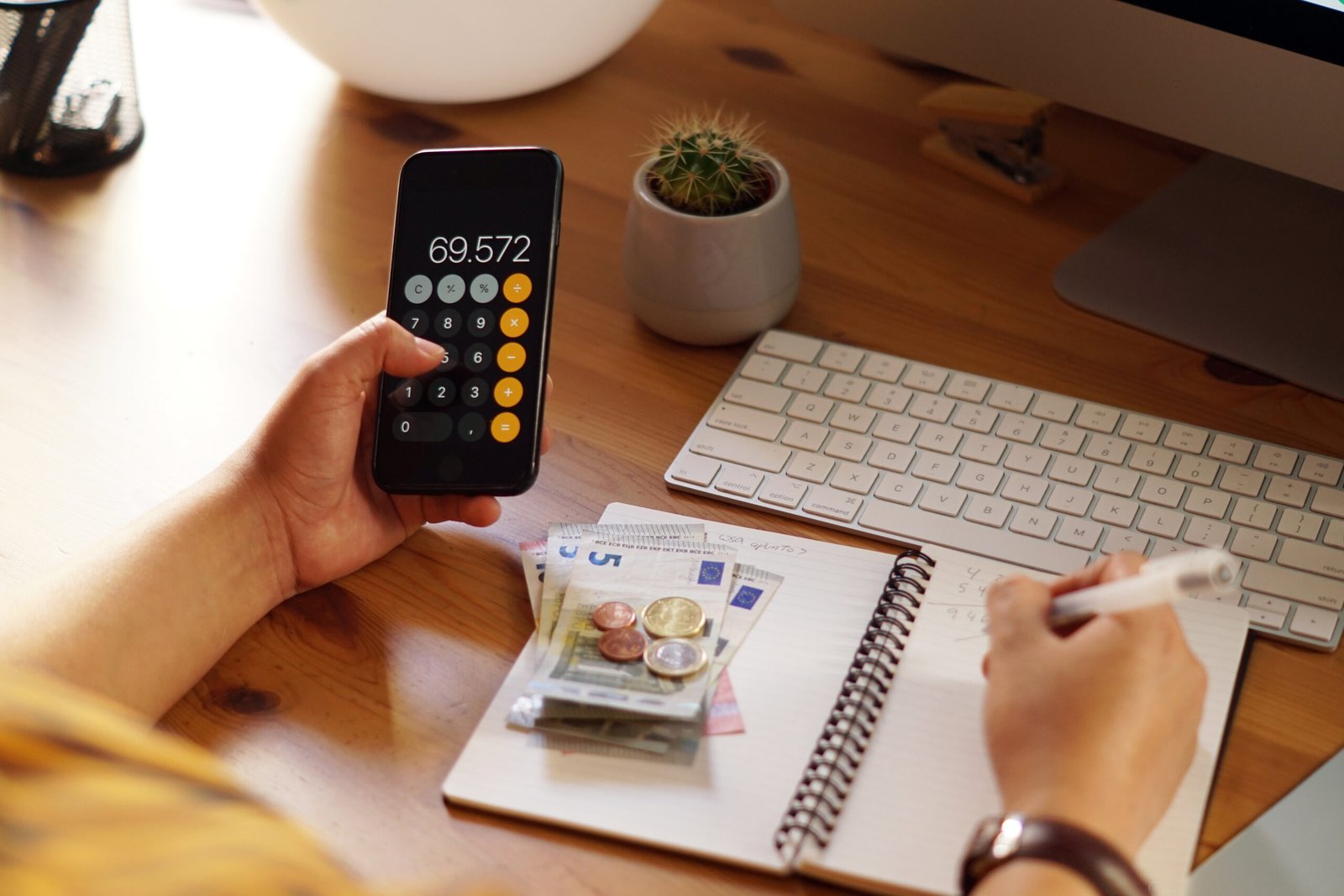 7 Smart Budget Wins for Freelancers in 2025