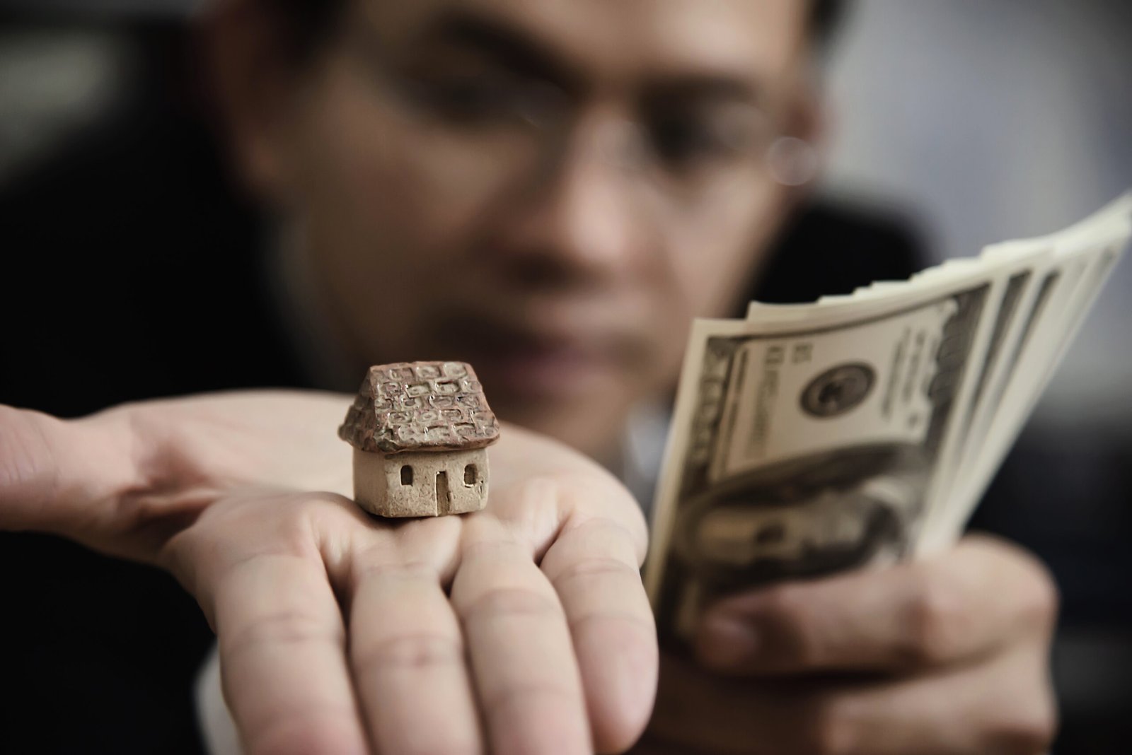 7 Timeless Ways to Invest in Historic Properties | Greatest Beginner Guide