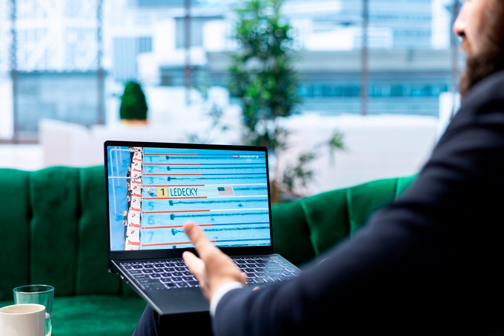 What does 'contingent' mean in real estate?